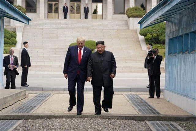 Tranh cãi kết quả thực chất phía sau cuộc gặp lịch sử Trump - Kim - 2
