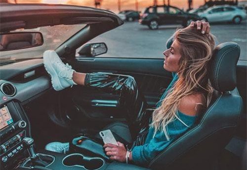 Blogger người Đức có thân hình sexy, cuộc sống sang chảnh