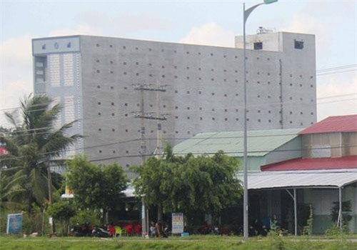 Nuôi chim tiền tỷ ở Vĩnh Long - nghề "đánh bạc" của nhà giàu?