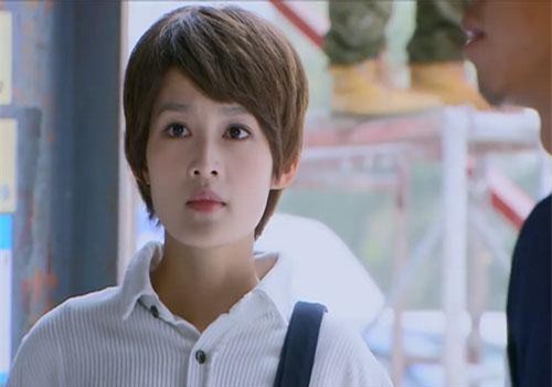 Cứ nghĩ đến việc mỗi đêm gối đầu lên cánh tay anh để ngủ là em lại sợ chẳng dám làm đám cưới