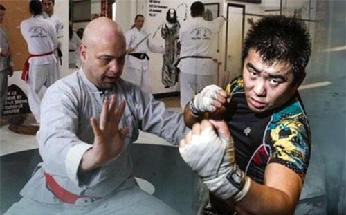 Cao thủ Flores dừng giao đấu ở Việt Nam và chờ đối đầu Từ Hiểu Đông