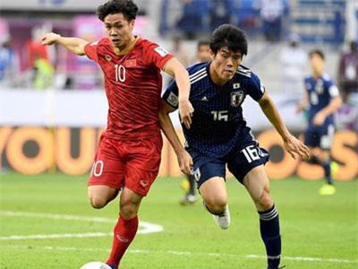 Công Phượng cạnh tranh cùng 5 tiền đạo "khủng" ở đội bóng Bỉ