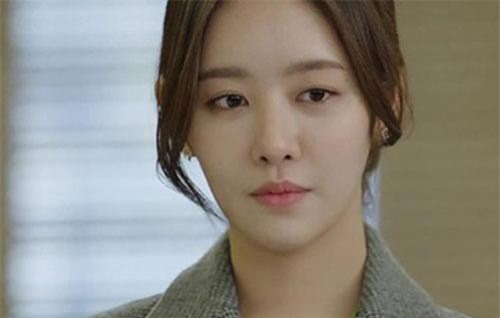 Lỡ có bầu nên phải cưới, tôi choáng váng khi biết được âm mưu thâm độc của cả nhà chồng ngay trong đêm tân hôn