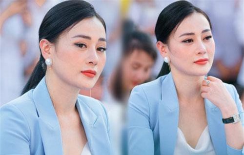 Phương Oanh "Quỳnh búp bê" xuất hiện với gương mặt "sắc nét" lạ lẫm