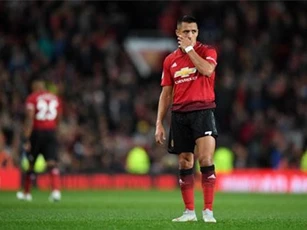 Top 10 cầu thủ hưởng lương cao nhất M.U: Pogba thua xa Sanchez