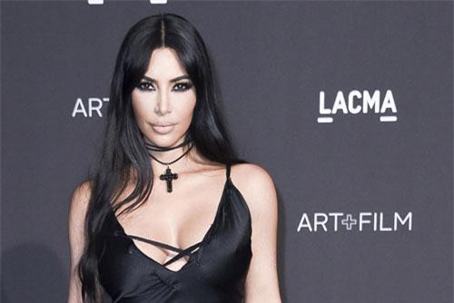 Người Nhật Bản phẫn nộ về việc Kim Kardashian lấy tên "Kimono" làm nhãn hiệu nội y
