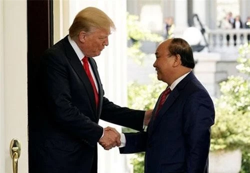 Thủ tướng Nguyễn Xuân Phúc và Tổng thống Mỹ Donald Trump. Ảnh minh họa: Reuters.