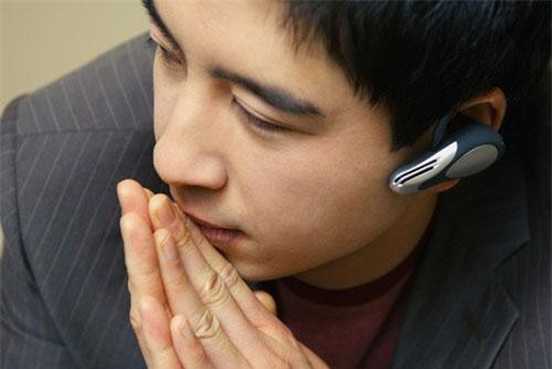 Anh trai dẫn bạn gái về ra mắt, cả nhà tôi điêu đứng bởi sự “ngoan hiền” của chị, đặc biệt khi chị chỉ vào tủ rượu của bố tôi rồi reo lên