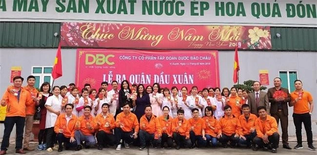 Tập thể CBNV Tập đoàn Dược Bảo Châu ra quân đầu năm mới