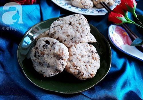 Con tôi rất lười ăn thịt, cho đến khi tôi làm món chả gà hấp thì ăn 'thun thút!'