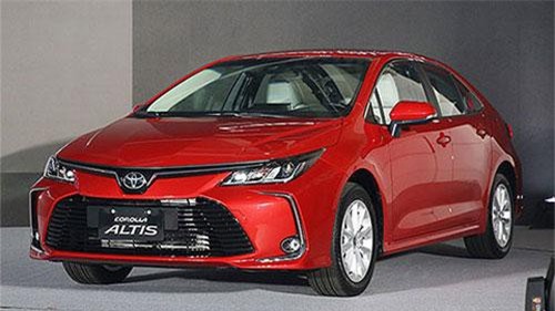 Toyota Corolla Altis.