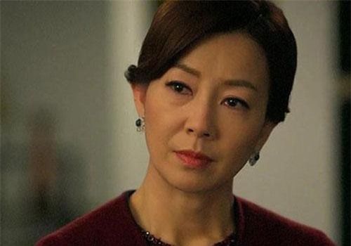 Suốt ngày bị mẹ trách vì lấy vợ xa nên giờ vất vả, chồng đáp một lời khiến tôi ngỡ ngàng còn bà nín thinh