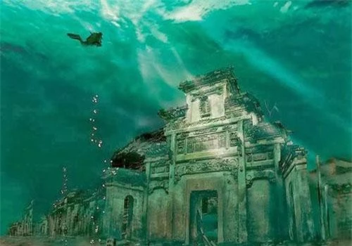 Sư Thành được ví như “thành phố huyền thoại Atlantis” của phương Đông.
