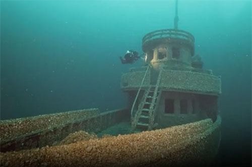 Clip: Cận cảnh con tàu mất tích 90 năm vì dính lời nguyền biển cả