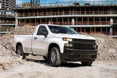 3. Chevrolet Silverado (doanh số: 47.089 chiếc).