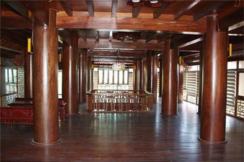 Khám phá ngôi nhà gỗ 5 tầng “độc nhất vô nhị” của lão gia ở Hà Tĩnh