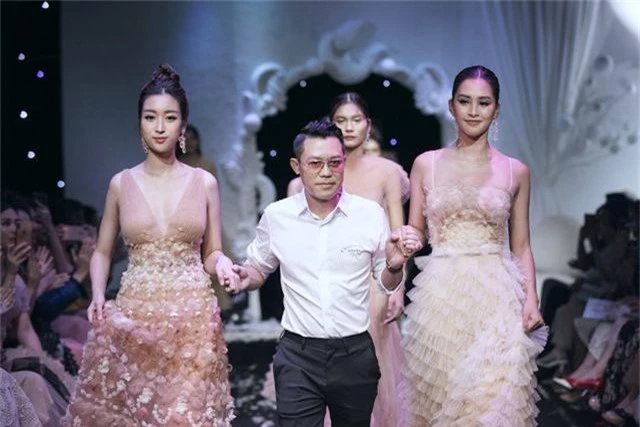 Hoa hậu Đỗ Mỹ Linh xuất hiện giữa tin đồn hẹn hò em trai BTV Ngọc Trinh - 4