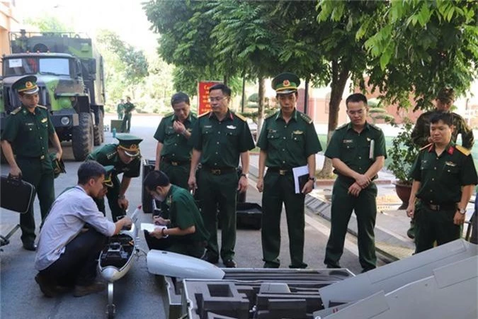 UAV trinh sát mới của BĐBP Việt Nam hiện đại ra sao? - Hình 4 UAV trinh sat moi cua BDBP Viet Nam hien dai ra sao?-Hinh-4