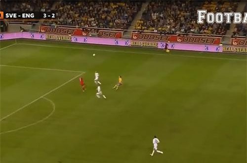 CLIP: 10 pha dứt điểm "điên rồ" khiến các thủ môn không thể cản phá 