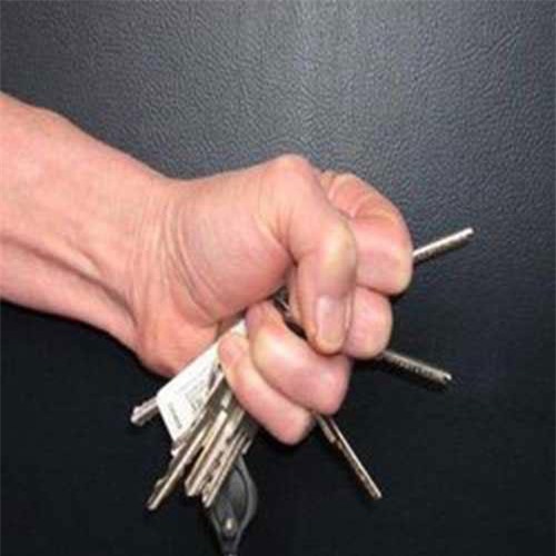 Cách đối phó với bọn côn đồ khi cần thiết