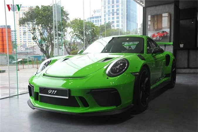 kham pha porsche 911 gt3 rs mau xanh lizard green 