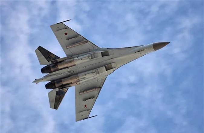 Không tưởng lý do tiêm kích Su-35 “thèm khát” đối thủ để tiêu diệt - Hình 6 Khong tuong ly do tiem kich Su-35 “them khat” doi thu de tieu diet-Hinh-6