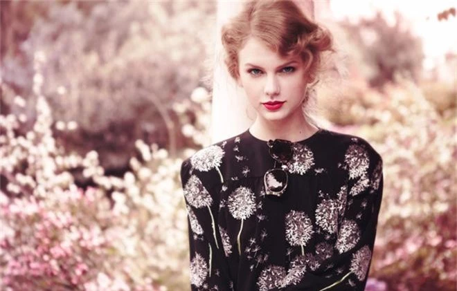 Taylor Swift: Rắn chúa khôn ngoan đóng vai nữ chính hiền lành của bộ phim đời thực thị phi bậc nhất Hollywood - Ảnh 1.