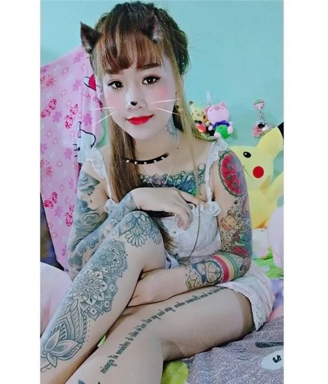 thanh nu an giang quang nam bi gieu cot vi xam kin nguc tay chan