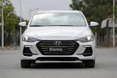 Hyundai Elantra Sport 2018.