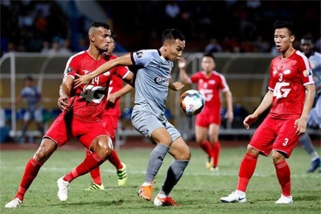 Bầu Đức “thách” vô địch V-League, HLV đội TPHCM lên tiếng - 1