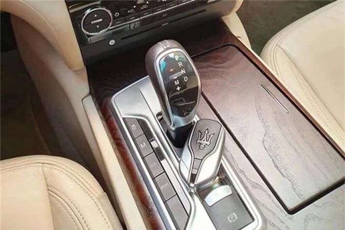 Xe sang Maserati Ghibli S Q4 chi 2,9 ty tai Ha Noi-Hinh-8