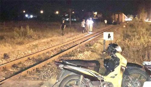 Quảng Nam: Nghi nam thanh niên nằm giữa đường ray tàu hỏa tự tử