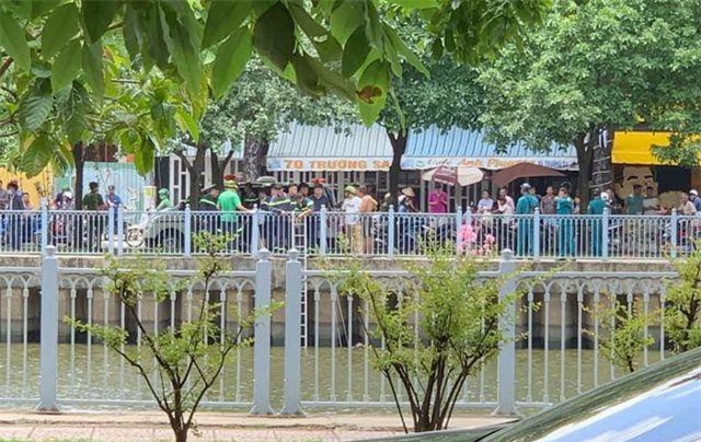 TP.HCM: Phát hiện thi thể nghi can sát hại nữ sinh ở kênh Nhiêu Lộc