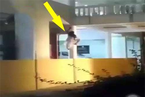 CLIP: ‘Lạnh gáy’ nhìn cảnh ‘ma nữ’ leo trèo trong bệnh viện
