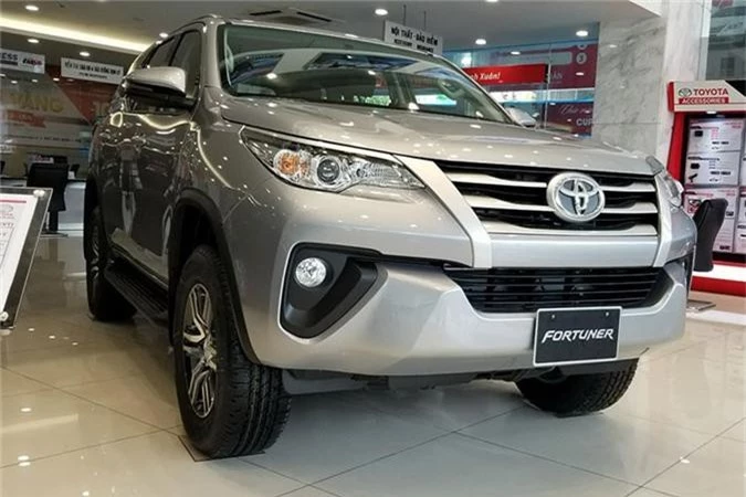 Toyota Fortuner.