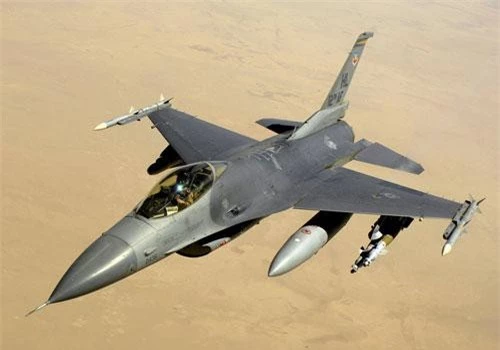 Chiến đấu cơ F-16 của tập đoàn Lockheed Martin mẫu vũ khí bán chạy nhất của Mỹ ở thị trường châu Âu. Ảnh: Reuters