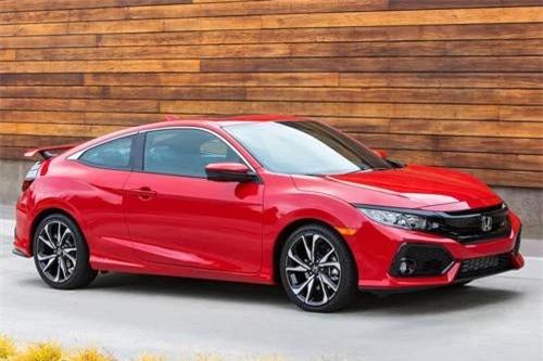 9. Honda Civic (doanh số: 169.172 chiếc).