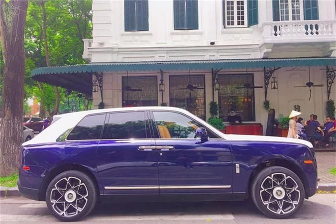 Bo doi Rolls-Royce Cullinan gan 100 ty tren pho Ha thanh-Hinh-4