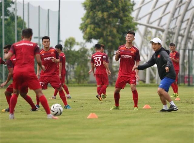 Tiền vệ Việt kiều Martin Lo quyết ghi điểm với HLV Park Hang Seo - 10