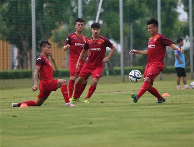 Tiền vệ Việt kiều Martin Lo quyết ghi điểm với HLV Park Hang Seo - 13