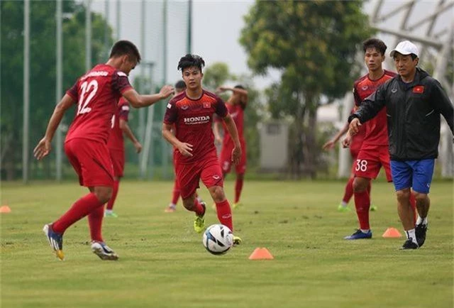 Tiền vệ Việt kiều Martin Lo quyết ghi điểm với HLV Park Hang Seo - 9