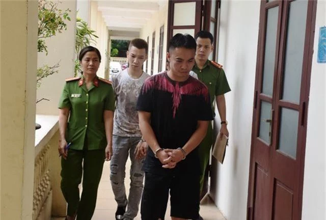 Từ Hà Nội vào Sầm Sơn mở tiệc sinh nhật bằng ma túy, 22 đối tượng bị bắt - 1