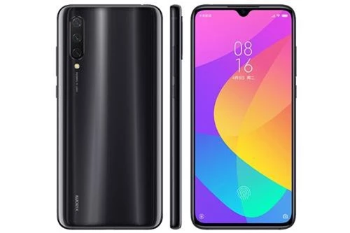 Sức mạnh phần cứng của Xiaomi Mi CC9 đến từ chip Qualcomm Snapdragon 710 lõi 8 với xung nhịp tối đa 2,2 GHz, GPU Adreno 616. RAM 6 GB, ROM 64/128 GB, có khay cắm thẻ microSD với dung lượng tối đa 256 GB. Hệ điều hành Android 9.0 Pie, được tùy biến trên giao diện MIUI 10.