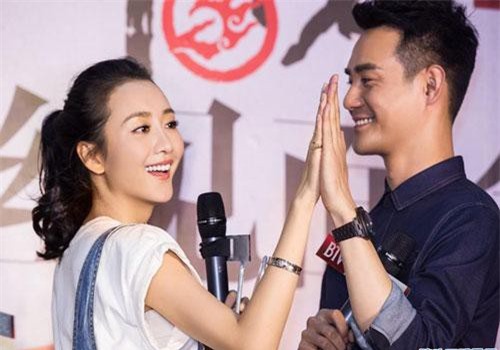 Không kết hôn với Lưu Khải Uy, Vương Âu đang hẹn hò với nam thần "Lang Nha bảng" Vương Khải?