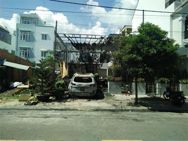 Đồng Nai: Quán cà phê bị ném "bom xăng" lúc nửa đêm