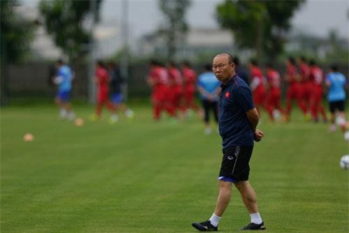 U23 Việt Nam đầy đủ quân số, HLV Park Hang Seo tìm kiếm nhân tố mới