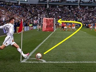 CLIP: 10 "siêu phẩm" khó tin từ những quả đá phạt góc