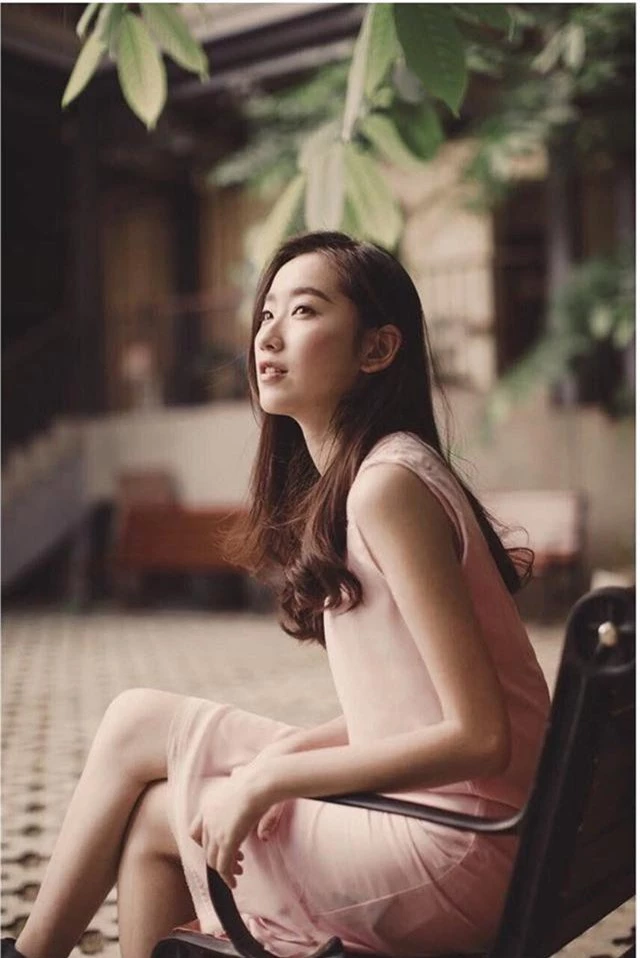 Nhan sắc đẹp tựa nữ thần của con gái mỹ nhân Bao Thanh Thiên - Ảnh 11.