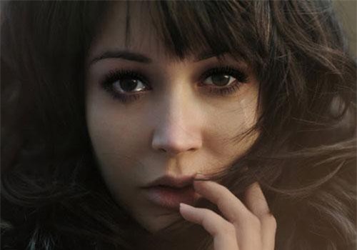 Ba năm cưới nhau tôi phải đón hai đứa con rơi của chồng