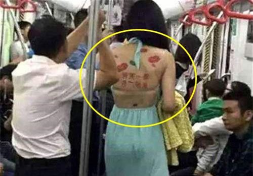 Cô gái cho thuê lưng trần để quảng cáo gây xôn xao